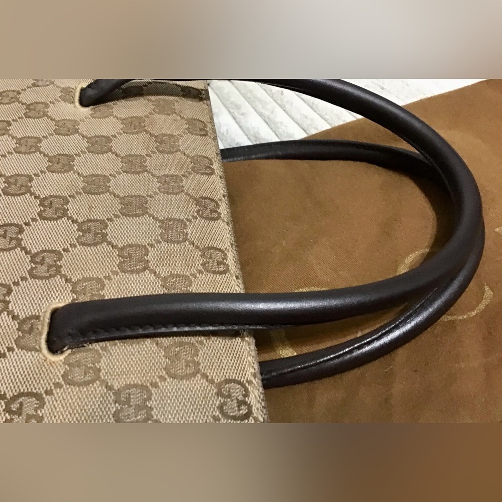 Gucci Bags - Picture 10 of 16